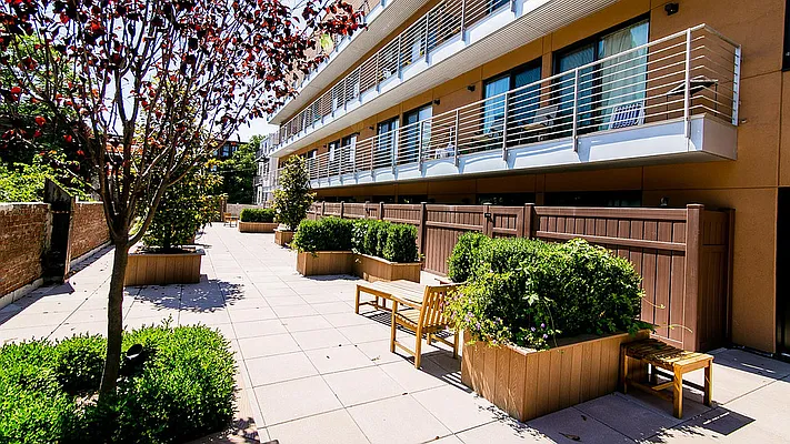 Rented by Nooklyn NYC LLC | media 13