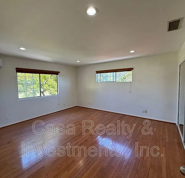 522 Washington St #BACK HOUSE — Photo 8