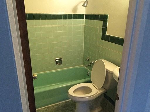 4th image of 1065 Pearl St APT 201