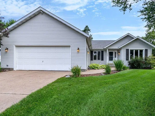 1930 Meadow Ln, Eau Claire, WI 54701