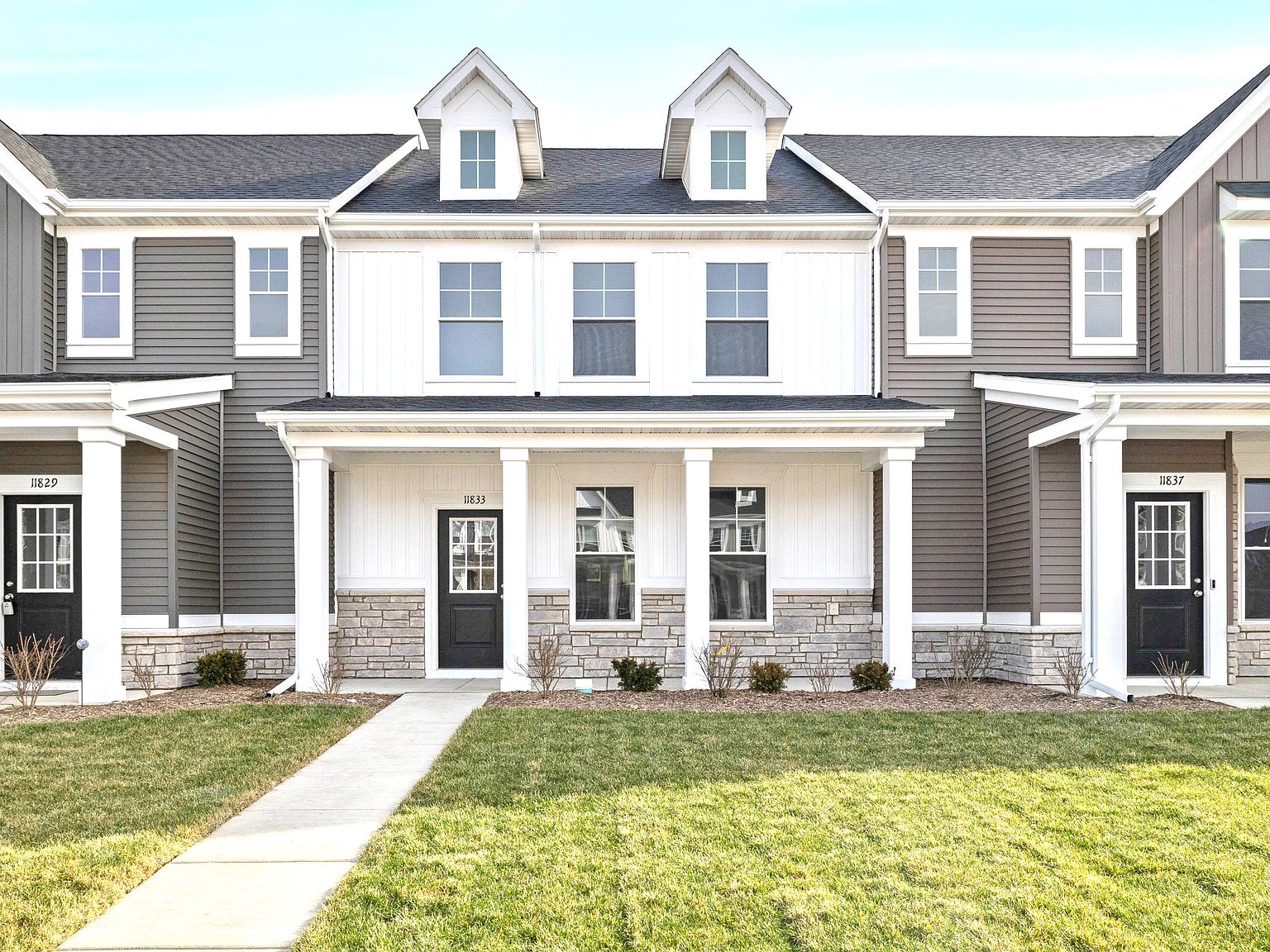 11833 Vermont Cir, Crown Pt, IN 46307 Zillow