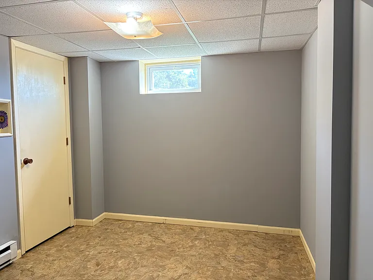 1406 Valley View Dr — Photo 17
