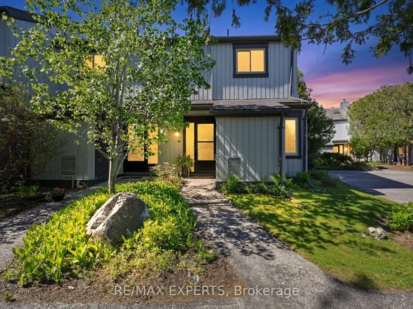 14 Dawson Dr #416, Collingwood, ON L9Y 5B4