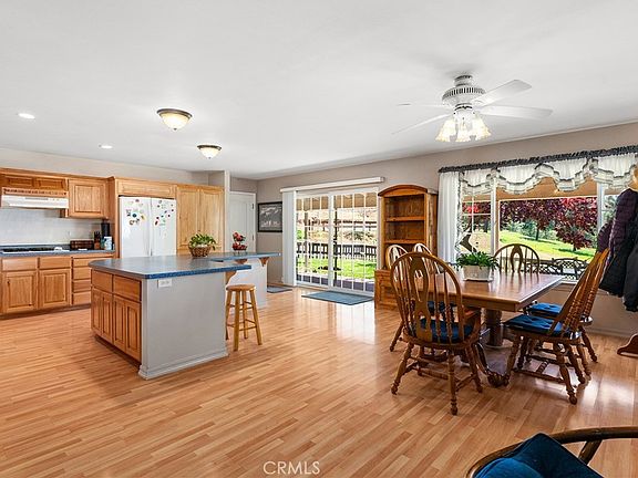 3rd image of 5735 Lunt Rd