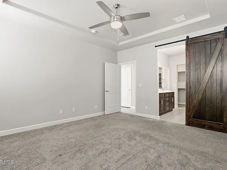 13131 Oakhampton Ave — Photo 21