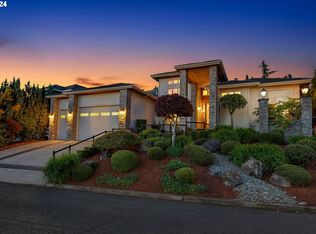 9362 SE Pennington Ct, Happy Valley, OR 97086