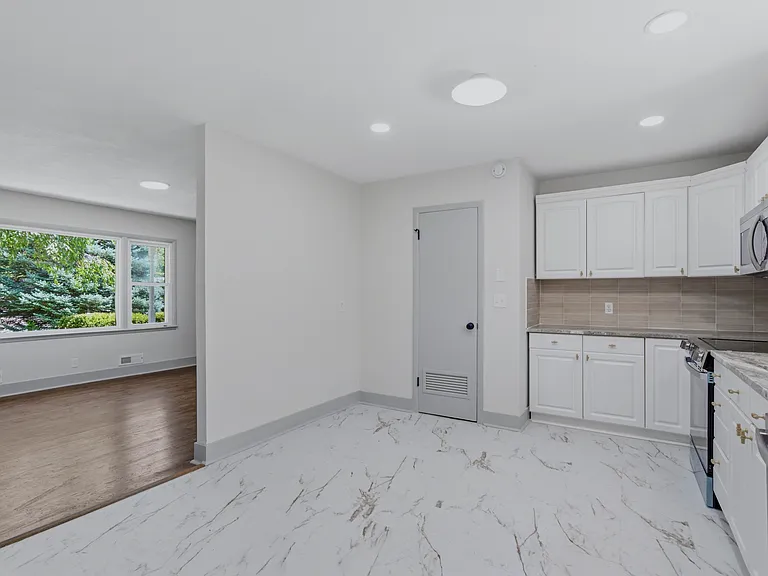 7138 Craig St — Photo 19