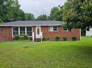 810 Country Club Rd, Jacksonville, NC 28546