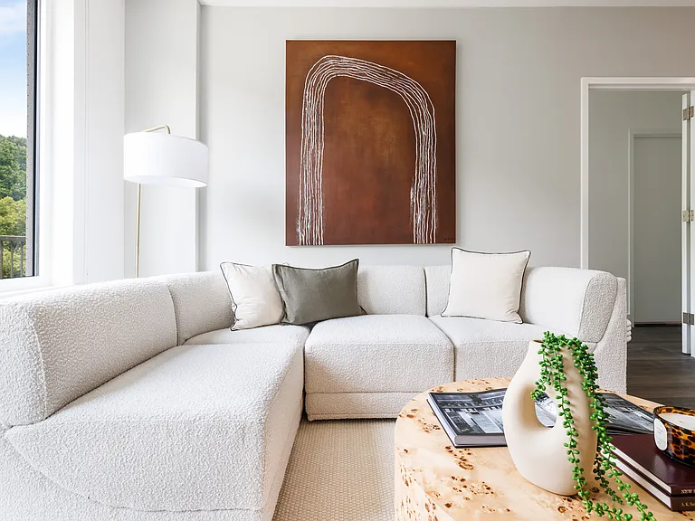 4568 Broadway #Penthouse P — Photo 8