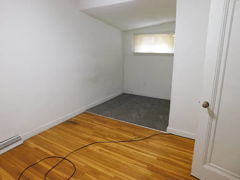 1175 Chapin Ave — Photo 6