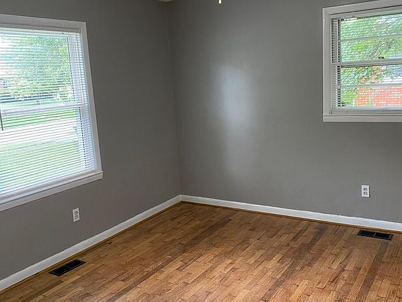 4th image of 635 Wichita Dr