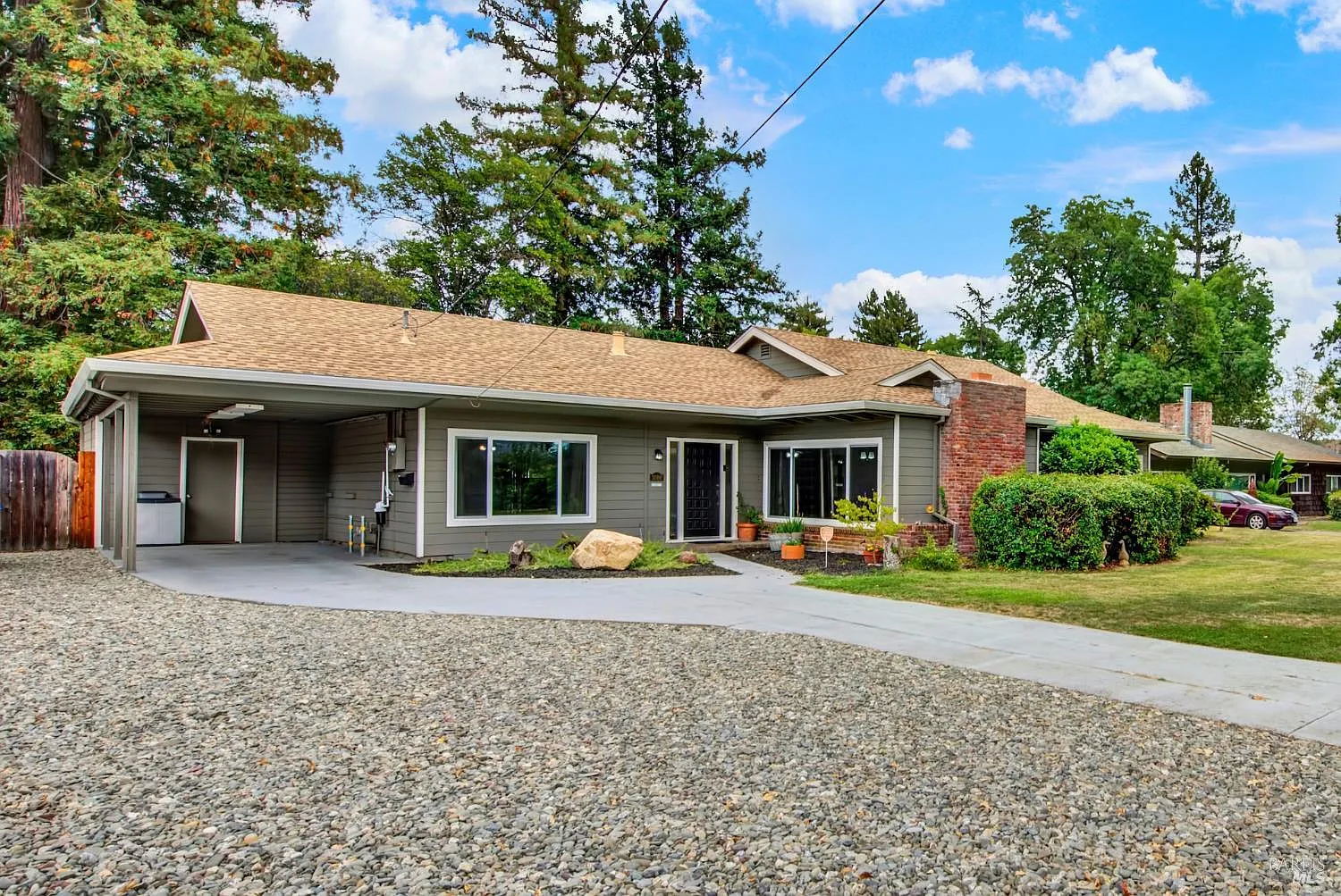 3086 Hermosa Drive - Photo 2
