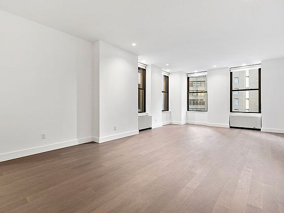 4th image of 25 Broad St APT 8T