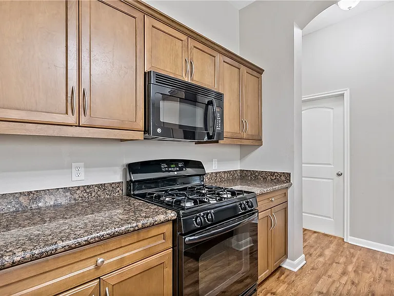 15427 Baker Mdw — Photo 11