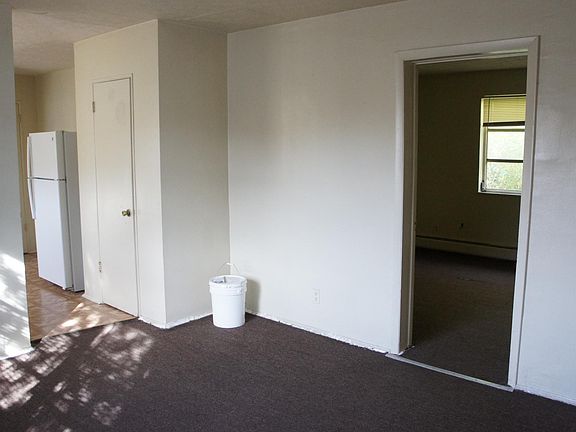 5th image of 3203 Gobel Ave #3