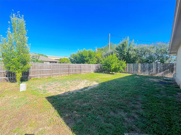 2725 Summerwalk Pl — Photo 15