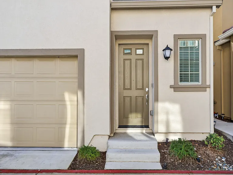 8908 Upbeat Way — Photo 37