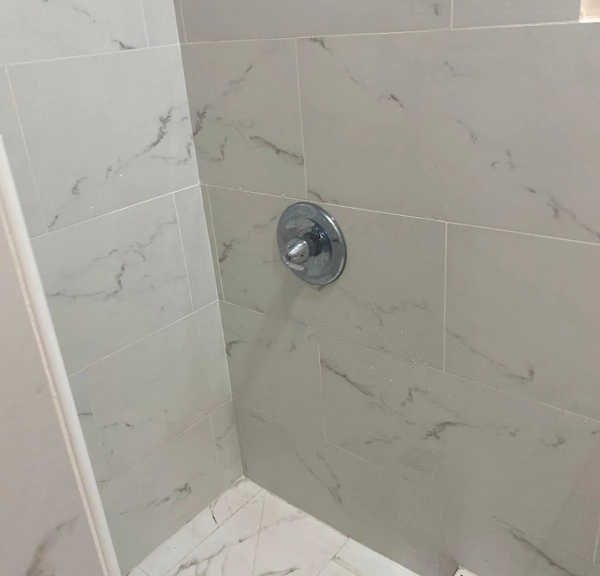 4 bed, 1100 sqft, $2,400 — Photo 4