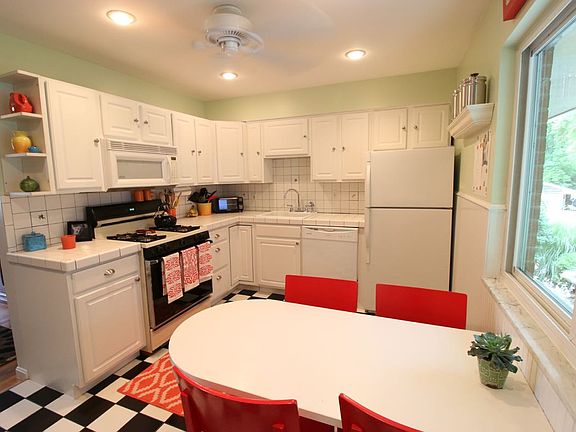 4th image of 5586 Nightingale Ct