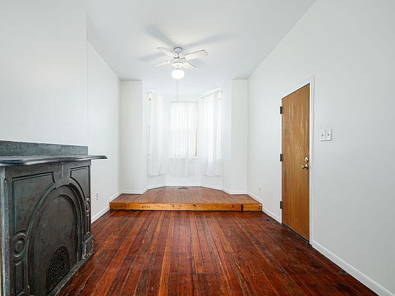 3rd image of 2813 Poplar St Floor 1