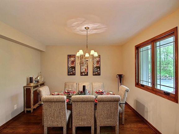 5th image of 819 Knollwood Ct