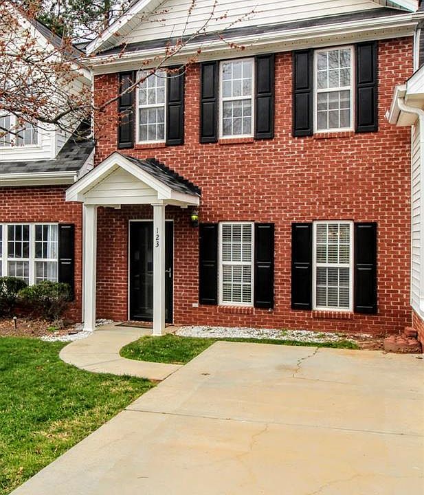 1st image of 123 Bayleigh Ct