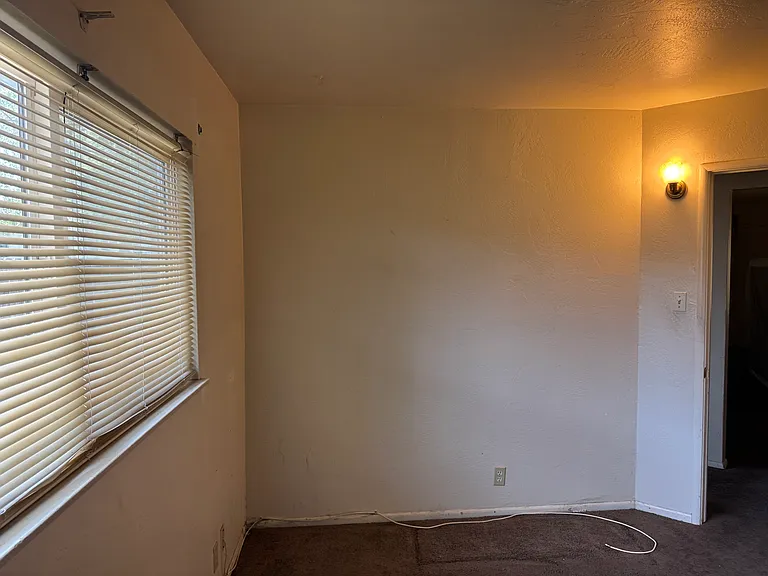 1450 Telegraph Ave — Photo 10