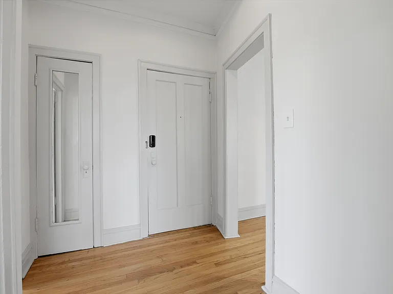 2101 N Mozart St #3 — Photo 10