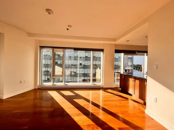 100 Exchange St Unit 806, Providence, RI 02903