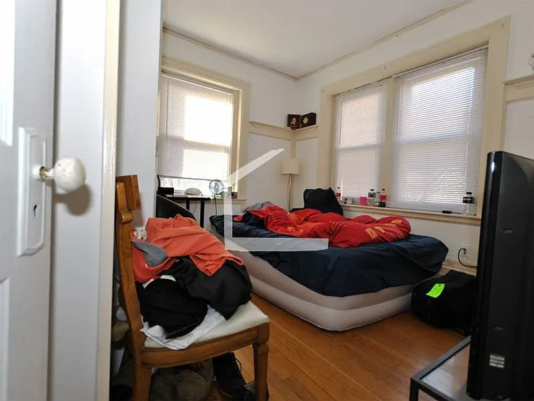 104 Saint Marys St #8H — Photo 4