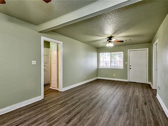 5th image of 624 N Dillon Ave