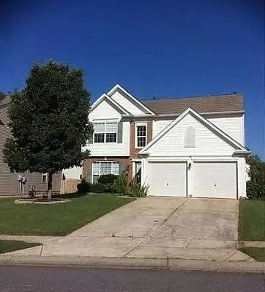 9204 Bellegarde Dr — Photo 1