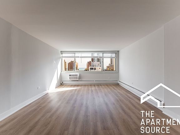 2nd image of 1356 N Dearborn St #17K