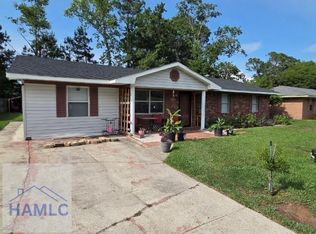 158 Sequoia Cir, Hinesville, GA 31313