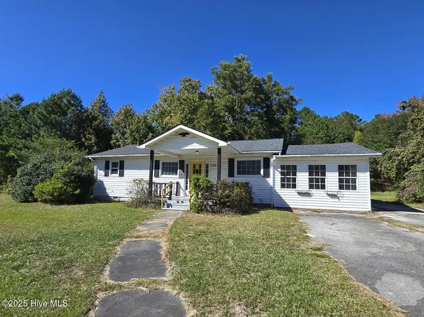 125 Great Lake Road, Maysville, NC 28555