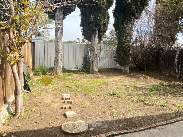 (undisclosed Address), Chatsworth, CA 91311