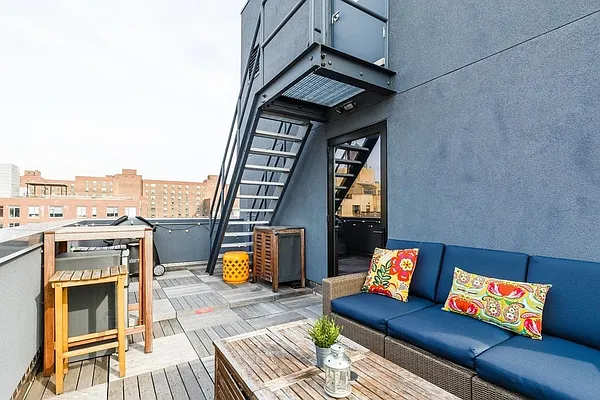 Rented by Compass | media 23