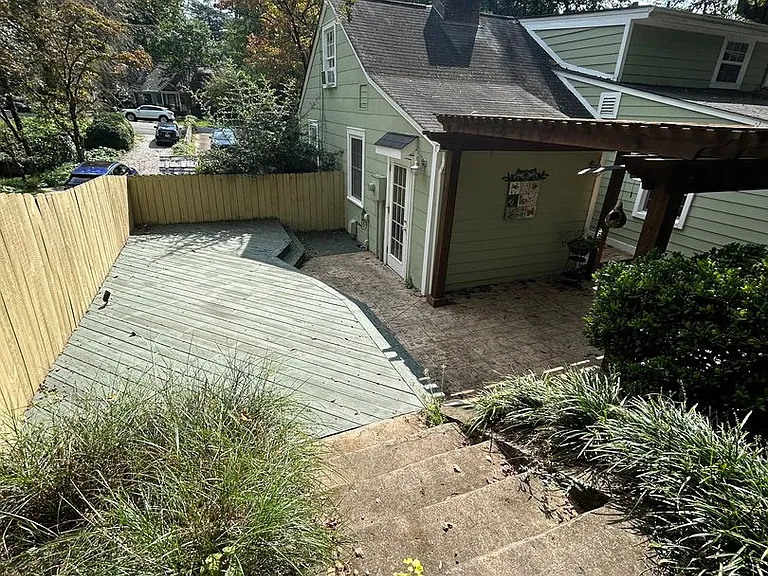 2461 Lyndhurst Ave — Photo 71