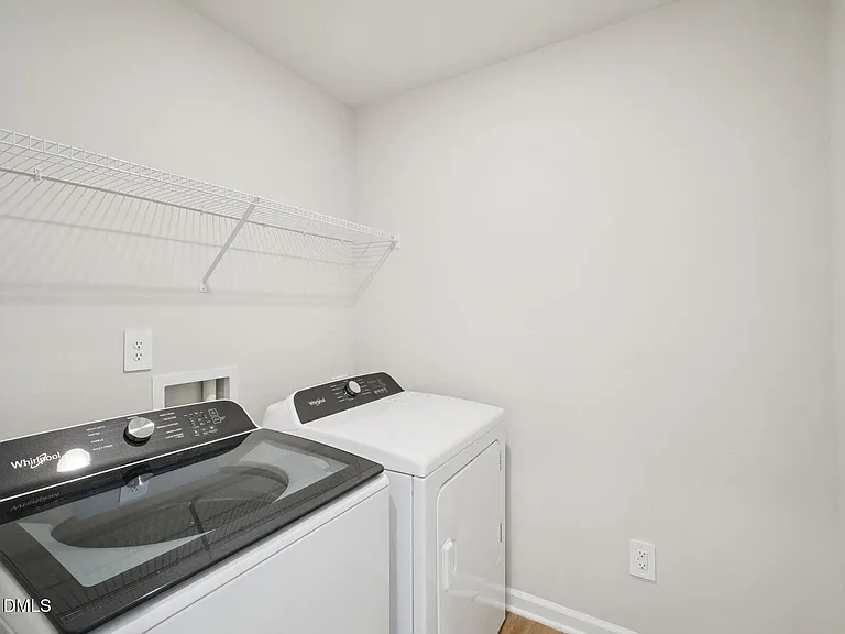 1020 Saint Lawrence Dr — Photo 4