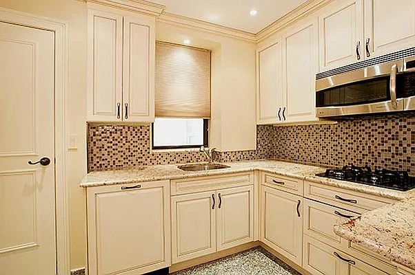 Rented by essential NEW YORK Real Estate | media 13