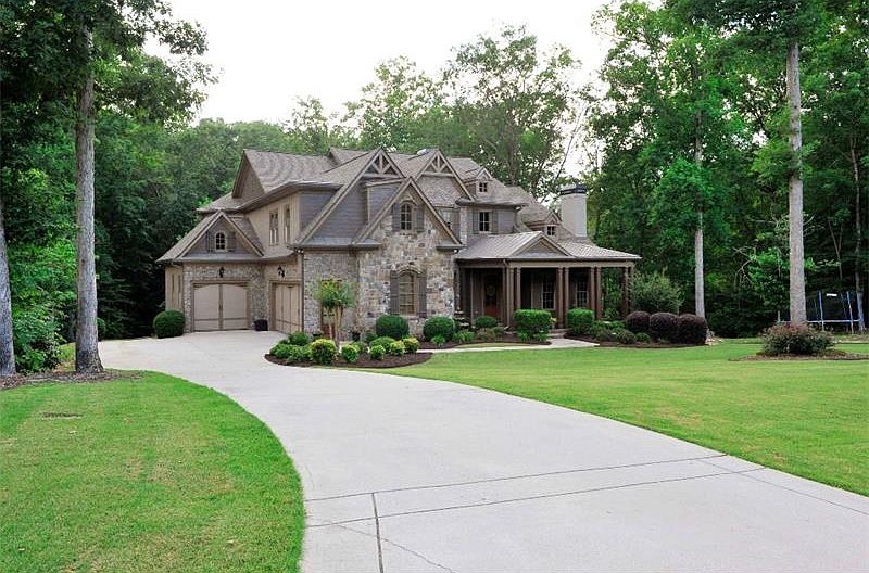 2nd image of 1388 Larose Dr