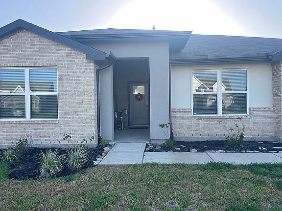 5th image of 1702 Barrows Ln