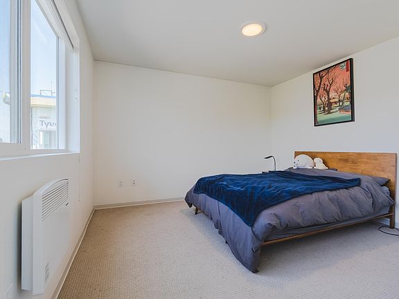 3rd image of 3406 15th Ave W APT 5