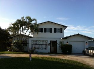 1560 Mediterranean Rd E, Lake Clarke Shores, FL 33406