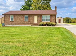 676 Greer Ln, Bardstown, KY 40004
