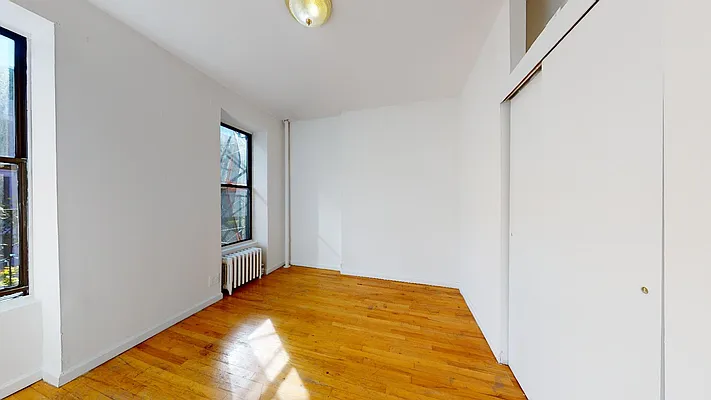 Rented by Bond New York | media 20