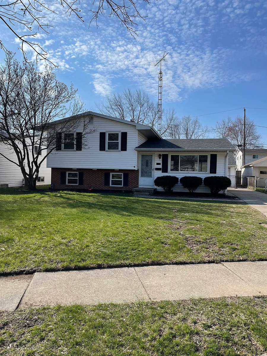 Building Photo - 4045 Clover Ridge Ct