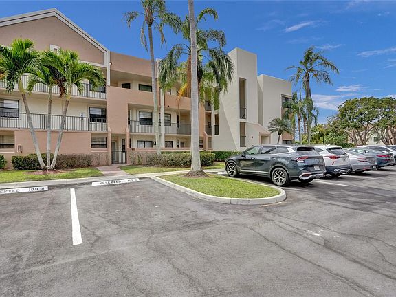 3rd image of 7218 Fairfax Drive #110