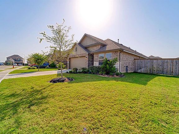 3rd image of 30323 Aster Brook Dr