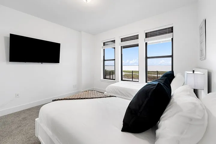 8609 Secretariat Dr — Photo 26